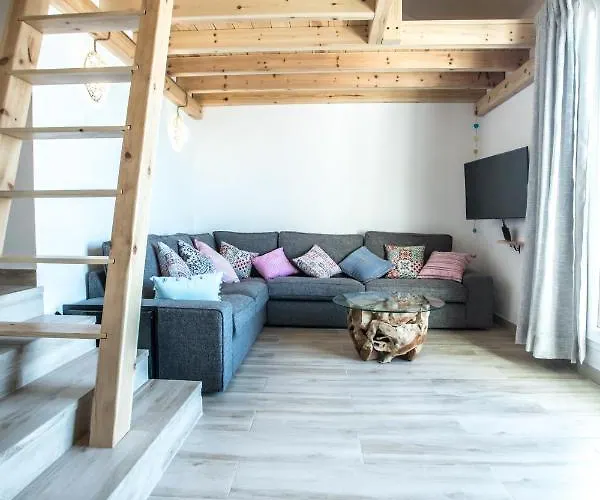 Mulhacen Апартаменти